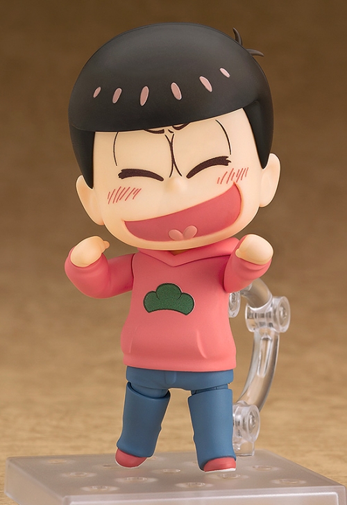 おそ松さん より ついにねんどろいどが登場 おそ松兄さんとカラ松のキュートなフィギュア いちごあん